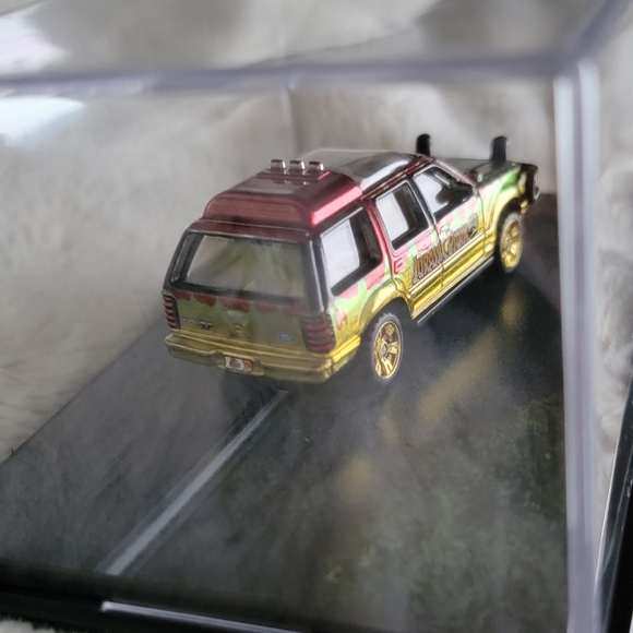 MATCHBOX 1993 FORD EXPLORER JURASSIC PARK Limited Edition Matchbox Collectors - Picture 7 of 16